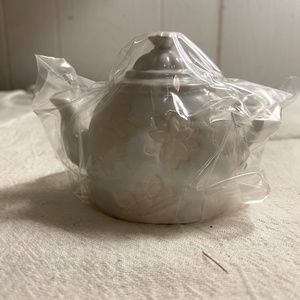 NIB Partylite Teapot T-light Holder/Snuffer